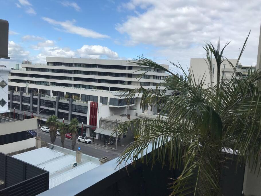 In The Heart Of Port Melbourne Apartman Kültér fotó