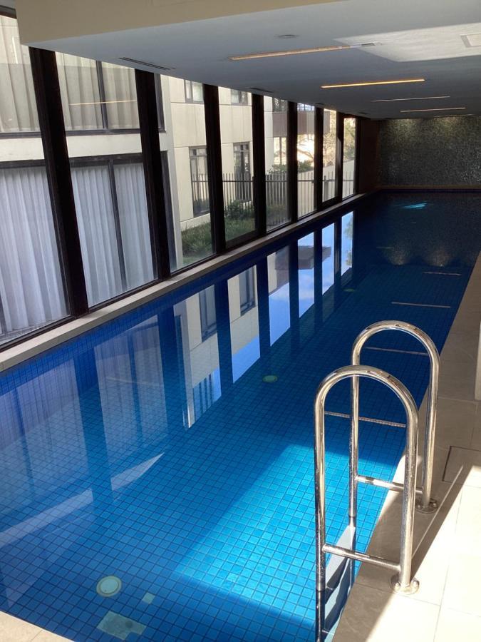 In The Heart Of Port Melbourne Apartman Kültér fotó