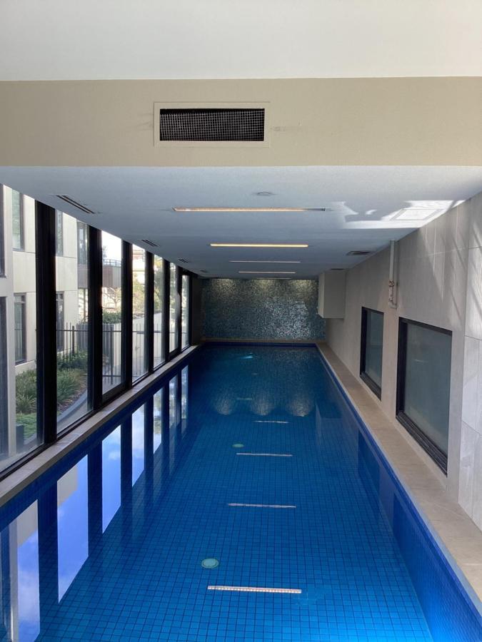 In The Heart Of Port Melbourne Apartman Kültér fotó